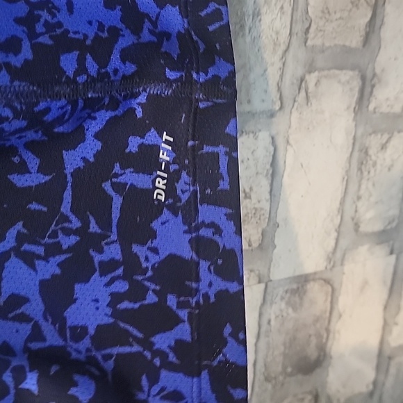 Nike Blue and Black Women's Tank Top Size Large - Picture 7 of 8